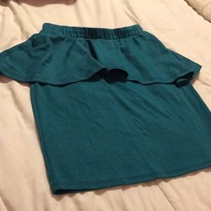 dark blue skirt